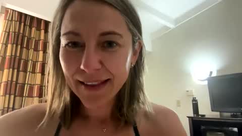 Snapshot of sassyella chatting on 6, 12, 2024 Sassyella online show from 6, 12, 2024