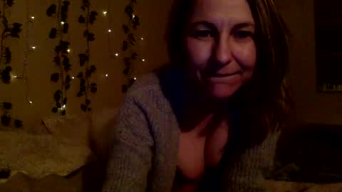 Snapshot of sassyella chatting on 4, 3, 2025 Sassyella online show from 4, 3, 2025