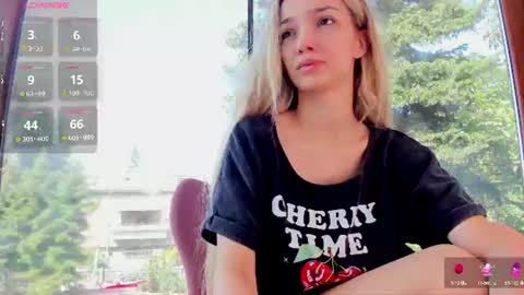 Snapshot of sassyt33n chatting on 27, 6, 2026 sassyt33n online show from 27, 6, 2026