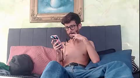 sasuke_bigcock online show from 17, 6, 2026