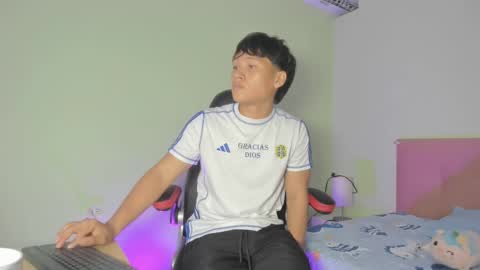 Evans Williams online show from 6, 3, 2025