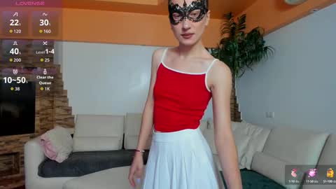 Snapshot of satelira chatting on 4, 10, 2025 Feliz online show from 4, 10, 2025