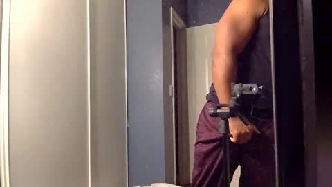 satisfaction01 online show from 27, 11, 2025