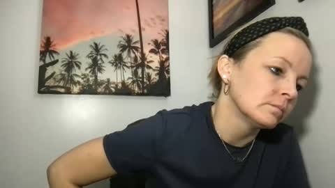 Snapshot of sativaxxx88 chatting on 17, 2, 2026 sativaxxx88 online show from 17, 2, 2026