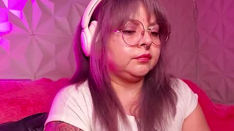 Gina George online show from 26, 10, 2025