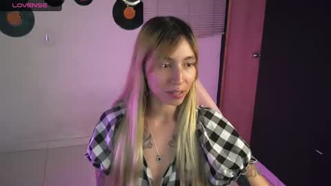 Snapshot of saucy_jenn1 chatting on 14, 6, 2026 I AM JENN online show from 14, 6, 2026