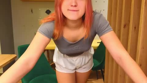 Snapshot of sav_anna chatting on 15, 12, 2024 LUNA and ANNA online show from 15, 12, 2024