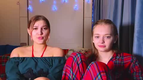 Snapshot of sav_anna chatting on 25, 12, 2024 LUNA and ANNA online show from 25, 12, 2024