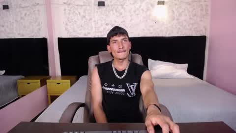 SavageLover  online show from 25, 11, 2025