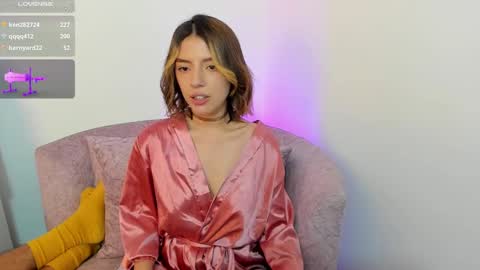 Snapshot of savagesweethearts chatting on 9, 12, 2024 savagesweethearts online show from 9, 12, 2024