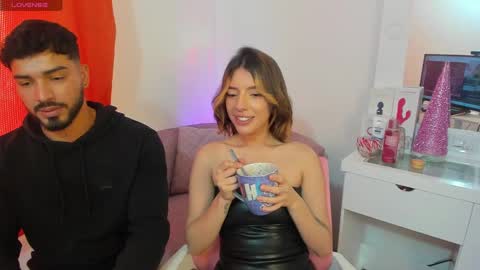 Snapshot of savagesweethearts chatting on 16, 12, 2024 savagesweethearts online show from 16, 12, 2024