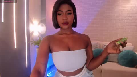 S a v a n n a h  online show from 16, 2, 2025