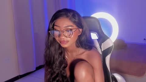 Savannahwildee online show from 9, 2, 2025