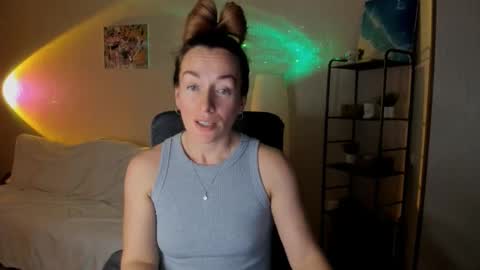 save the qween online show from 4, 11, 2025