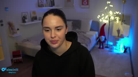 Naomi online show from 11, 12, 2024