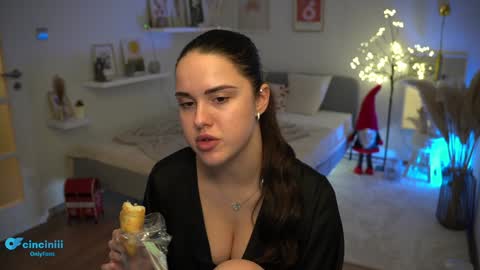 Naomi online show from 4, 1, 2025