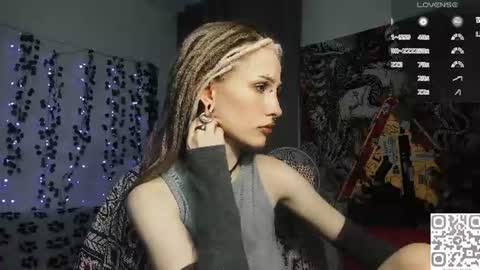 pronoun she. name Mary. age 21. online show from 6, 8, 2026