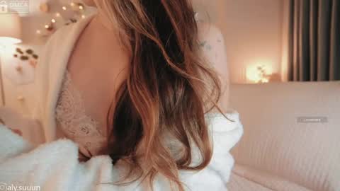 Alyson or just Aly   online show from 15, 4, 2026