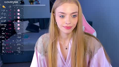 Snapshot of sayl0r_moon chatting on 18, 12, 2024 Kira GMT 7 Mon Thu-Sun 0800am-0200pm online show from 18, 12, 2024