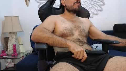 sebastian   muscleman  daddy   the better  latin  lover   online show from 12, 3, 2026
