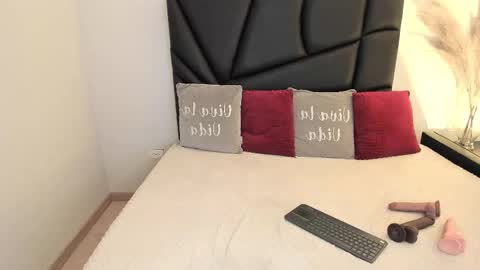 Snapshot of scarbadgirl_ chatting on 6, 10, 2025 scarbadgirl_ online show from 6, 10, 2025