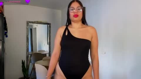 Snapshot of scarlet__15_ chatting on 28, 5, 2026 Scarlet online show from 28, 5, 2026
