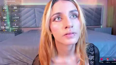 Snapshot of scarlet__rossi chatting on 3, 7, 2026 scarlet__rossi online show from 3, 7, 2026