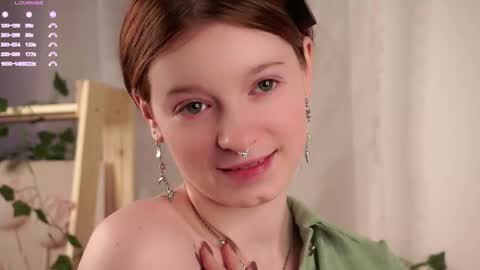 Snapshot of scarlet_fever10 chatting on 18, 11, 2025 scarlet_fever10 online show from 18, 11, 2025