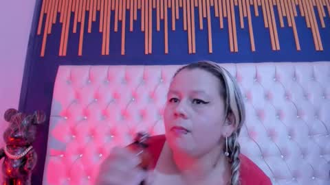 Snapshot of scarlet_fx chatting on 8, 9, 2025 Scarlet online show from 8, 9, 2025