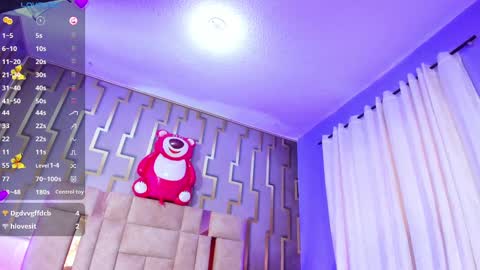 scarlet_hit online show from 8, 3, 2025