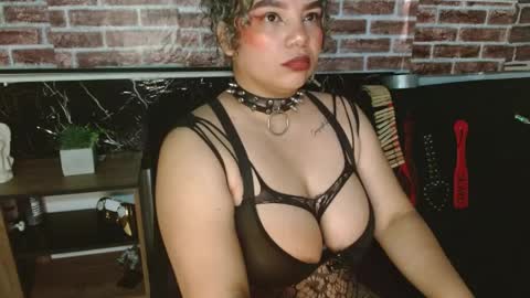 Scarlet online show from 9, 4, 2026