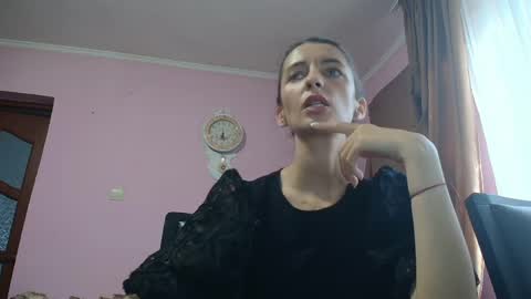 Snapshot of scarlet_rosse chatting on 28, 5, 2026 Scarlet online show from 28, 5, 2026