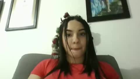 Snapshot of scarlet_stan22 chatting on 25, 12, 2024 Isa online show from 25, 12, 2024