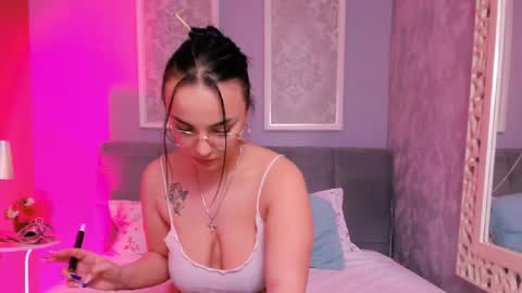 Scarlet online show from 28, 2, 2026