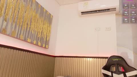 Snapshot of scarlet_vixen_ chatting on 14, 2, 2026 scarlet_vixen_ online show from 14, 2, 2026