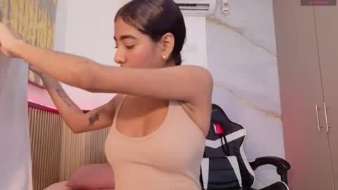 Snapshot of scarlet_vixen_ chatting on 26, 2, 2026 scarlet_vixen_ online show from 26, 2, 2026