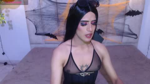 Snapshot of scarletandroxanecs chatting on 21, 10, 2025 scarlet and roxane online show from 21, 10, 2025