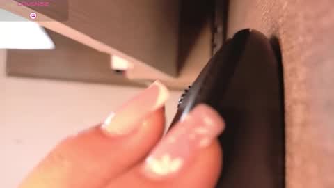 Scarlet online show from 28, 9, 2025