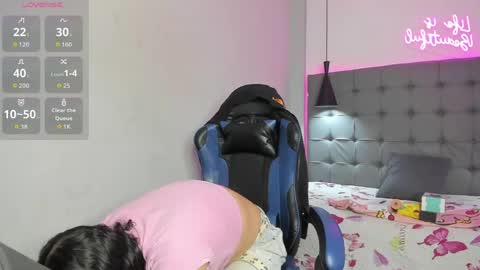 scarlet online show from 8, 4, 2026