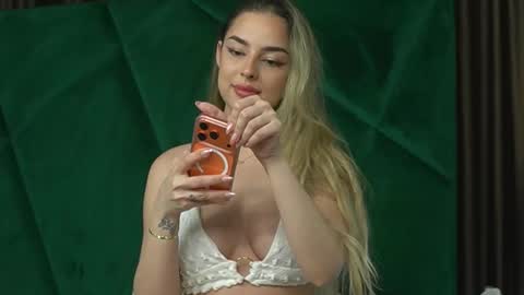 Scarlet online show from 4, 12, 2025