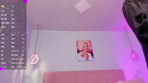 Scarlet  online show from 22, 2, 2025