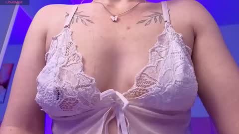 Scarlet  online show from 24, 11, 2025