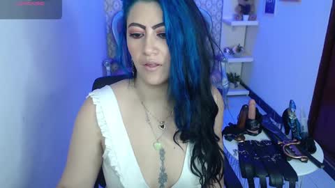 Snapshot of scarleth_bluee chatting on 23, 1, 2025 Scarleth online show from 23, 1, 2025