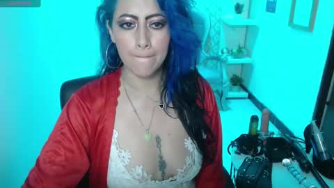 Snapshot of scarleth_bluee chatting on 5, 3, 2025 Scarleth online show from 5, 3, 2025