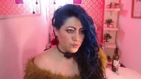 Snapshot of scarleth_bluee chatting on 2, 10, 2025 Scarleth online show from 2, 10, 2025