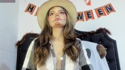 Snapshot of scarleth_owens1 chatting on 26, 10, 2025    online show from 26, 10, 2025