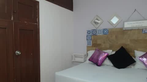 scarlet  online show from 8, 10, 2025