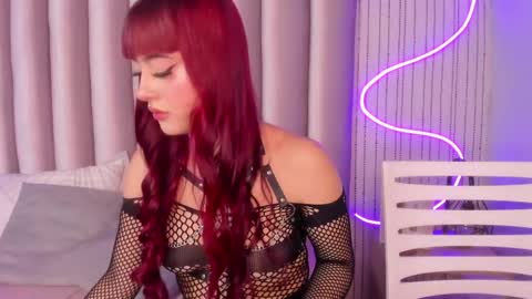 Scarlet  online show from 4, 6, 2026