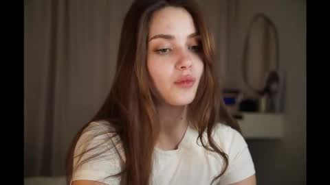 Snapshot of scarletmore chatting on 14, 12, 2025 Scarlet online show from 14, 12, 2025