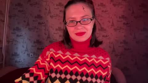scarletpetal online show from 10, 9, 2025